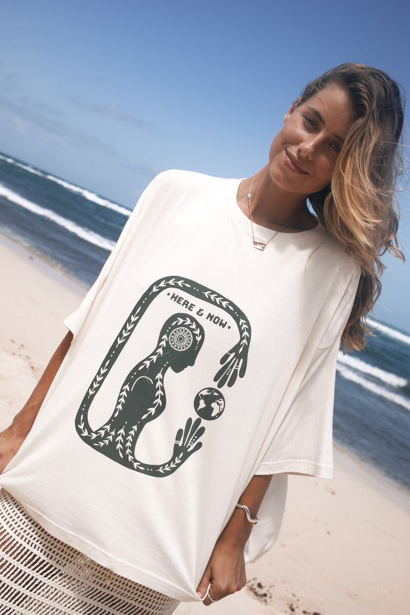 White cotton artist print oversized tee