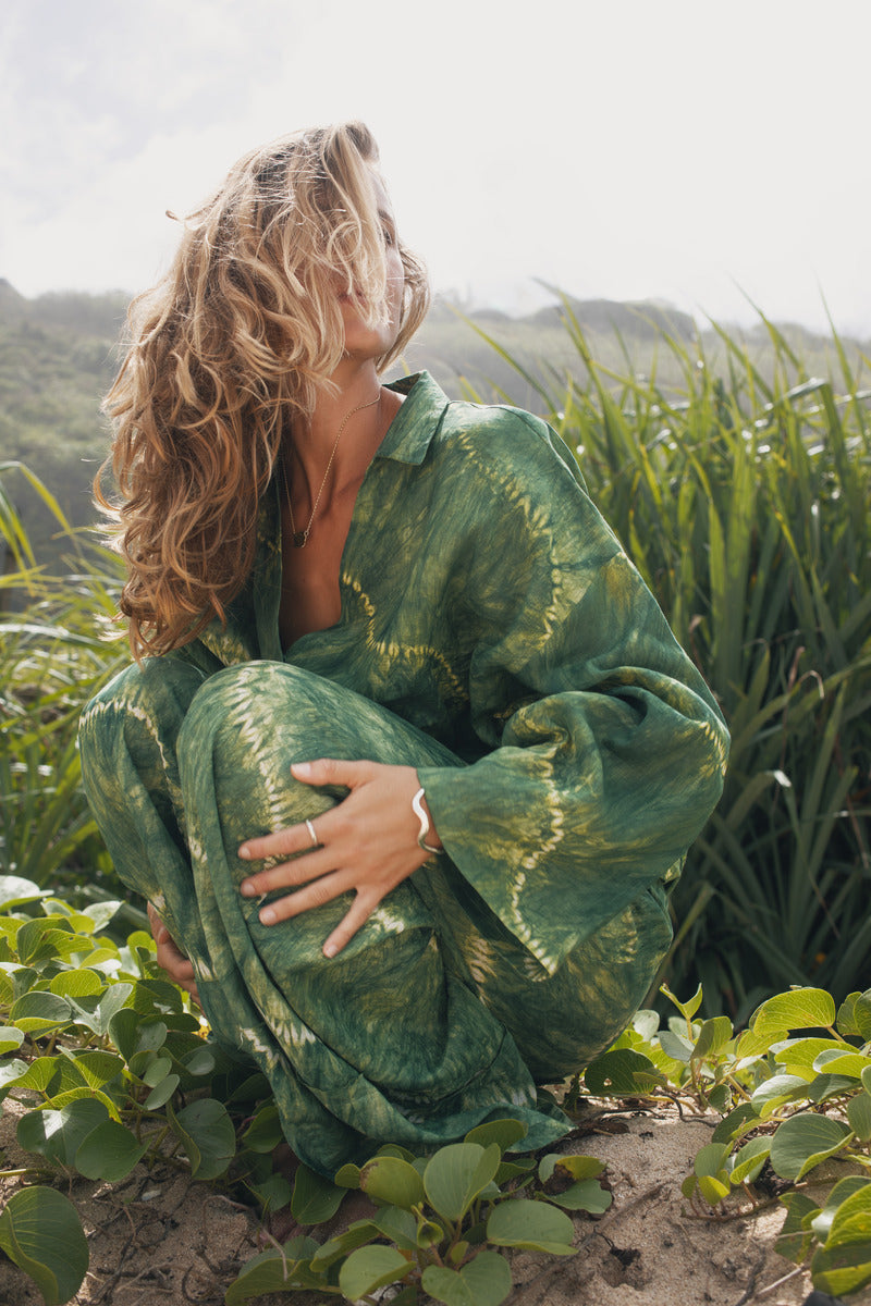 Womens green linen tie dye shirt, front view