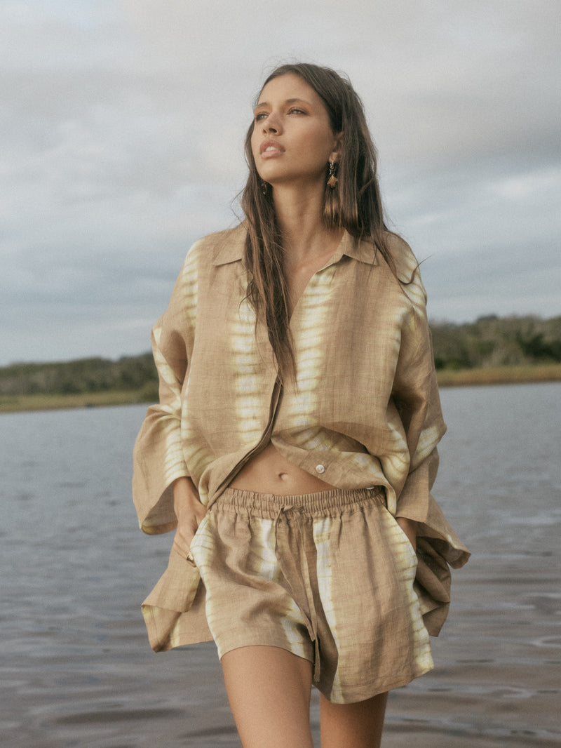 womens linen taupe tie dye set front view