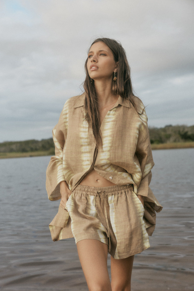 womens linen taupe tie dye set front view