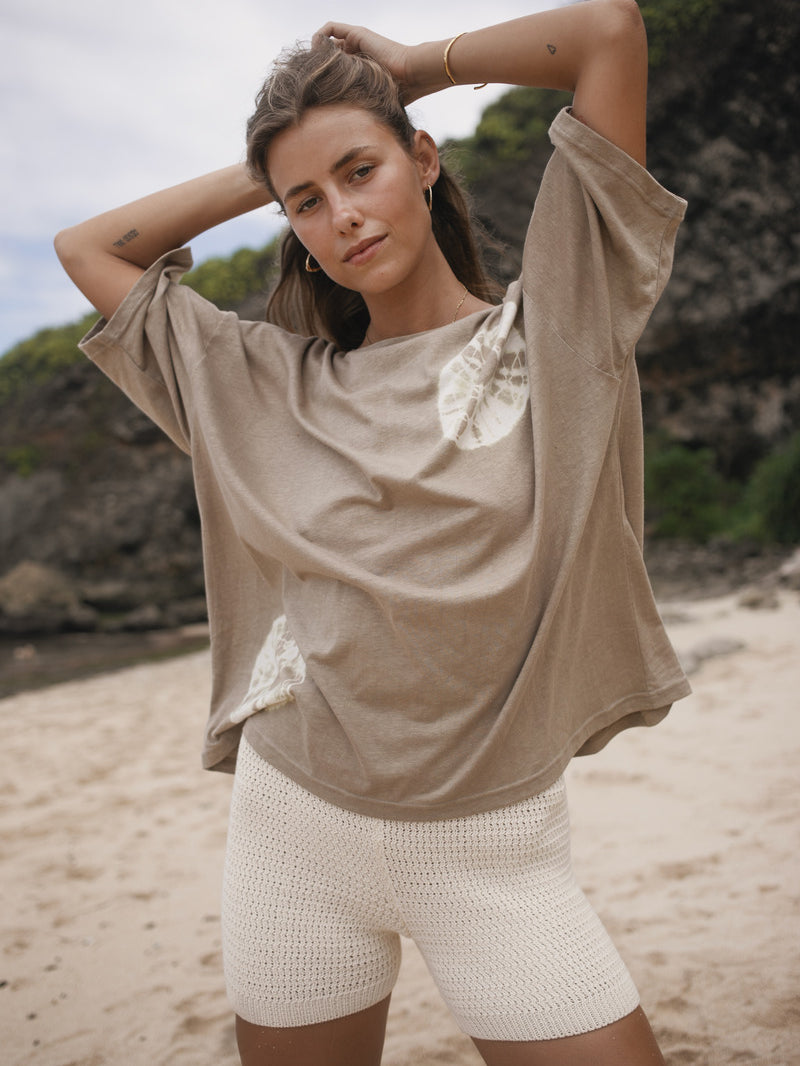 womens cotton hemp tie dye taupe tee styled with matching knit short, front view