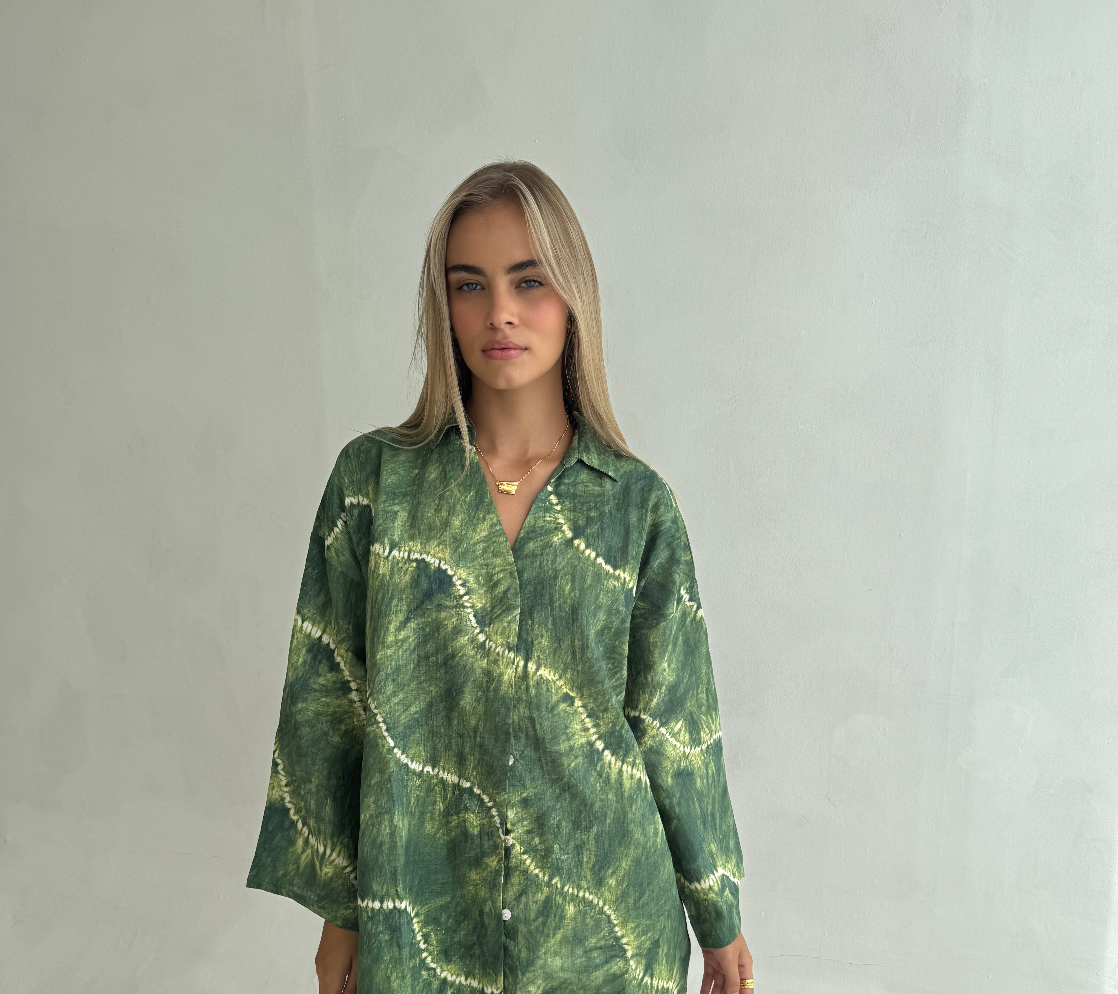 Womens green linen tie dye shirt, front view