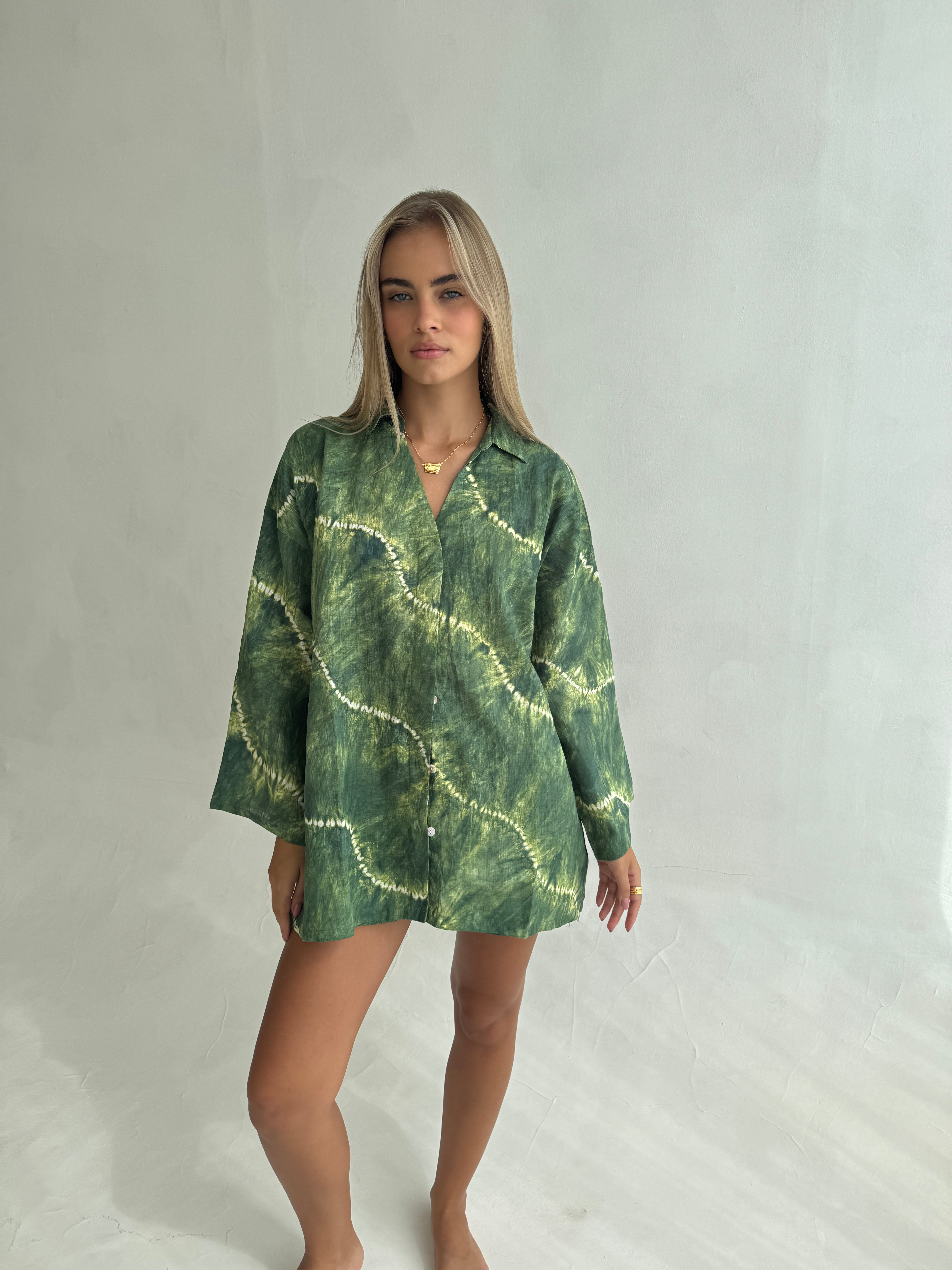 Womens green linen tie dye shirt, front view