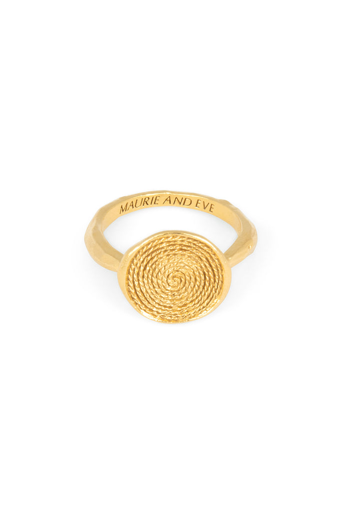 gold plaited ring with engraved swirl motif 