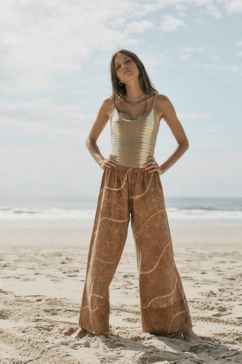 womens linen tan tie dye pant front view