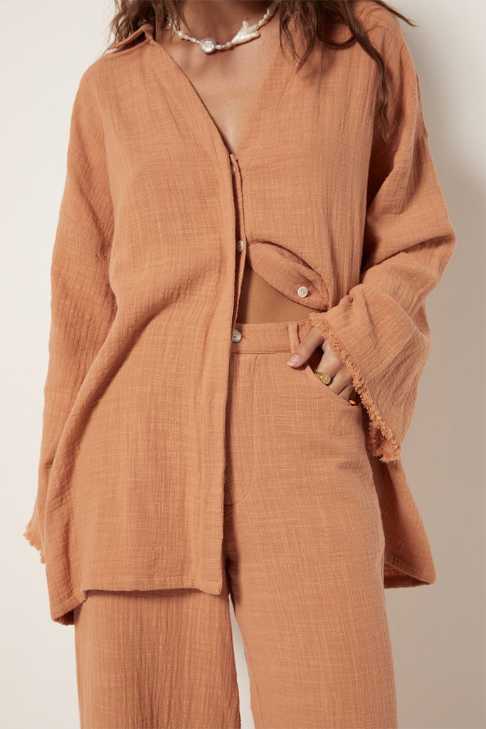 womens relaxed button shit sandstone hue